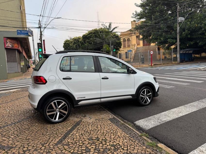 VOLKSWAGEN Fox - Foto