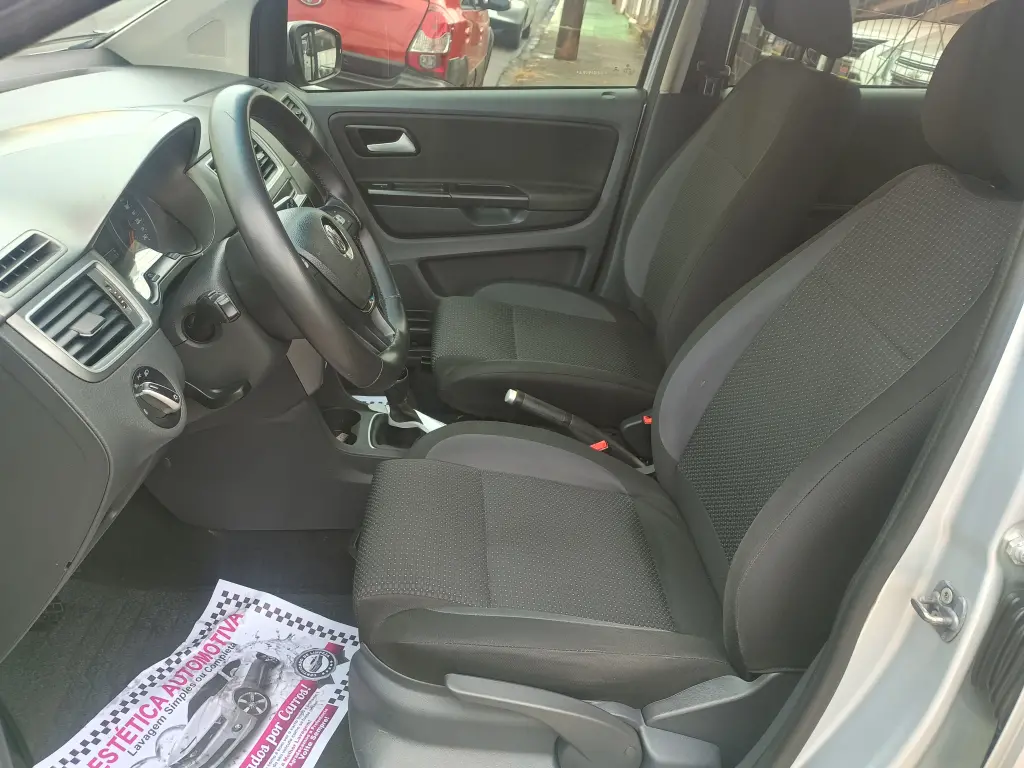 VOLKSWAGEN Fox - Foto