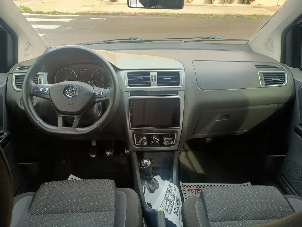 VOLKSWAGEN Fox - Foto