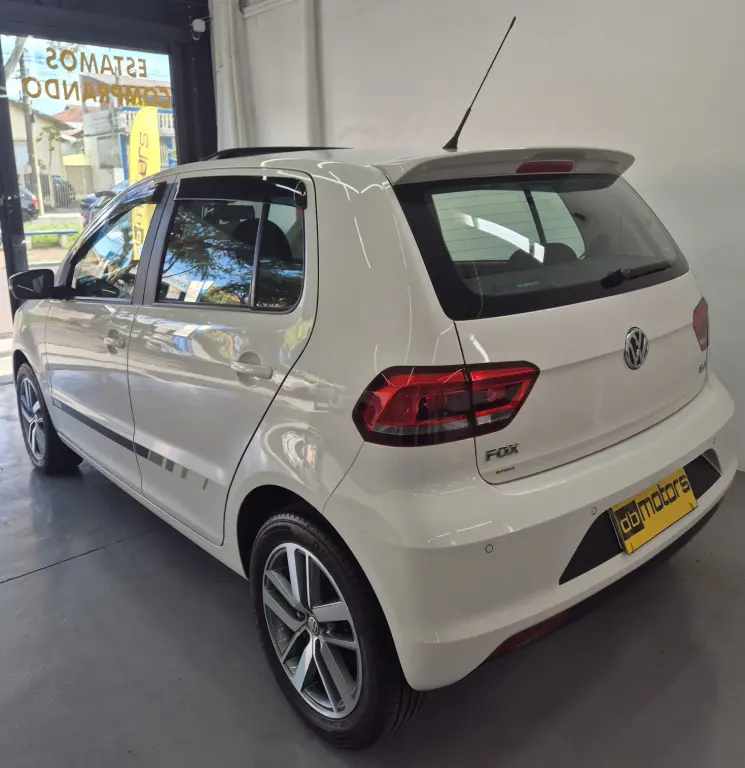 VOLKSWAGEN Fox - Foto