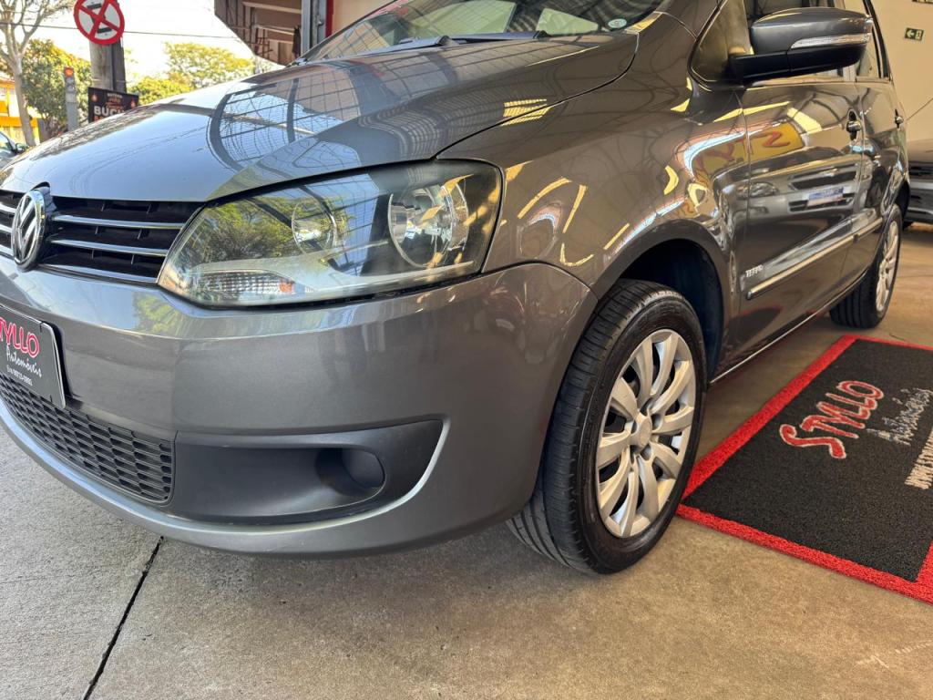 VOLKSWAGEN Fox - Foto