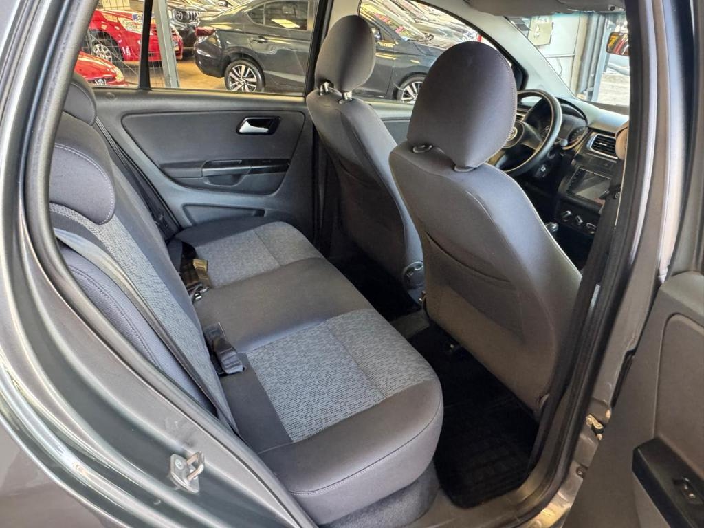 VOLKSWAGEN Fox - Foto