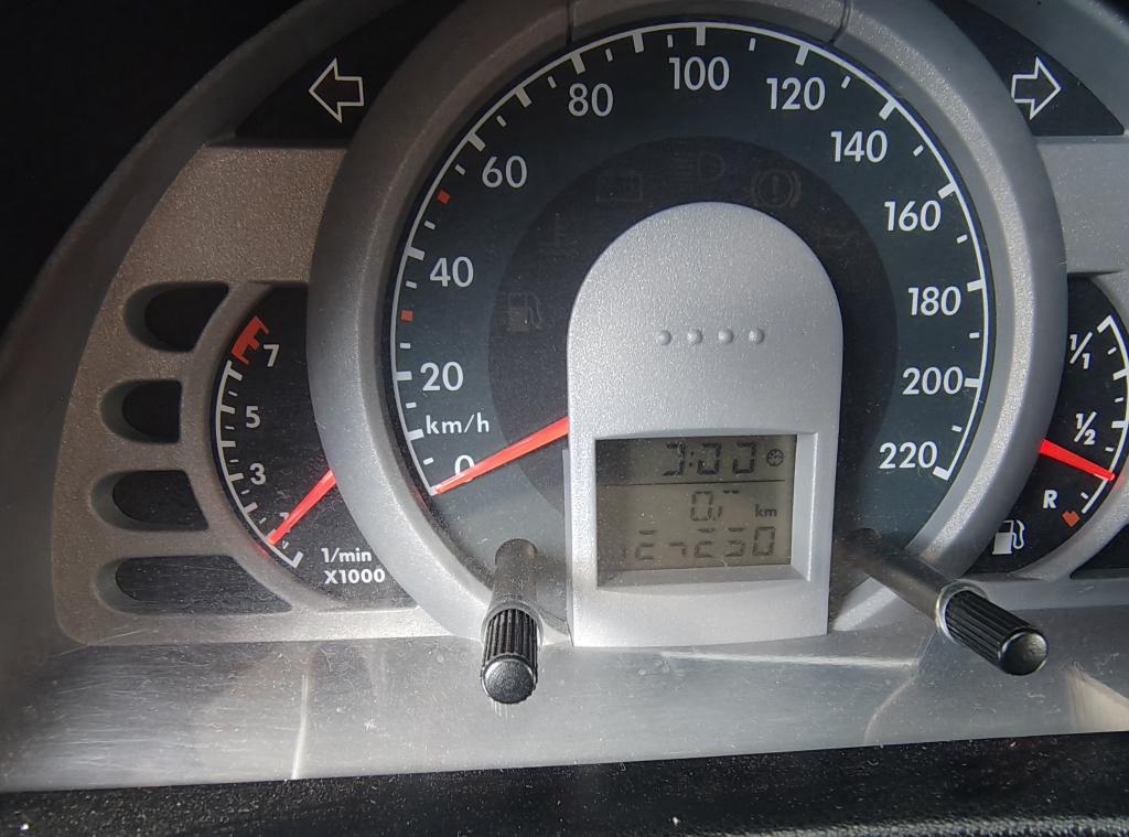 VOLKSWAGEN Fox - Foto