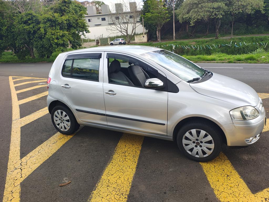 VOLKSWAGEN Fox - Foto