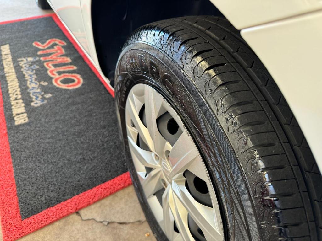 VOLKSWAGEN Gol - Foto