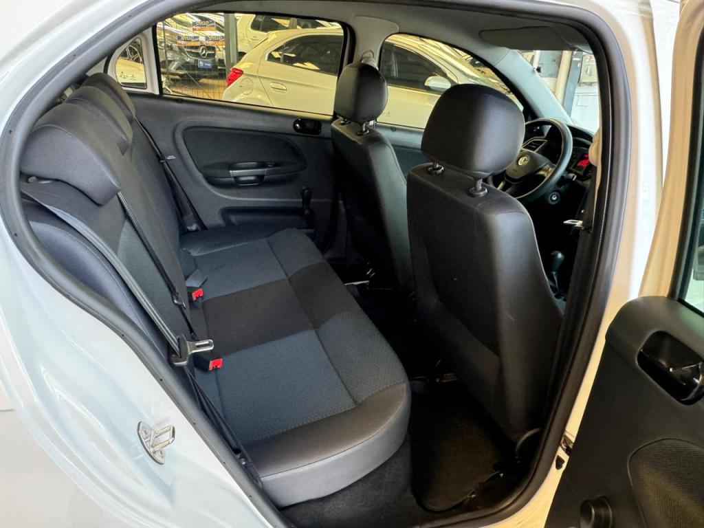 VOLKSWAGEN Gol - Foto