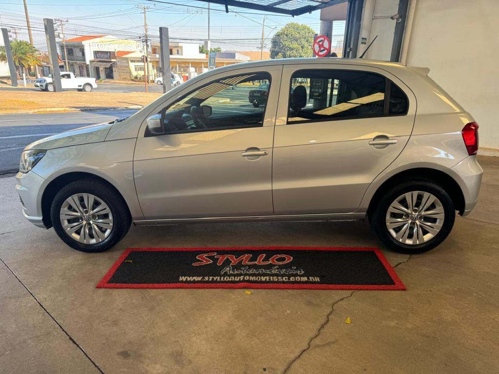 VOLKSWAGEN Gol - Foto