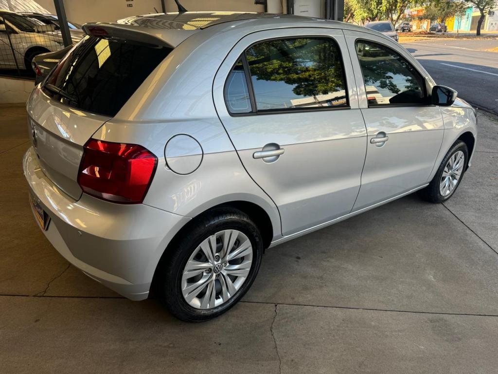VOLKSWAGEN Gol - Foto