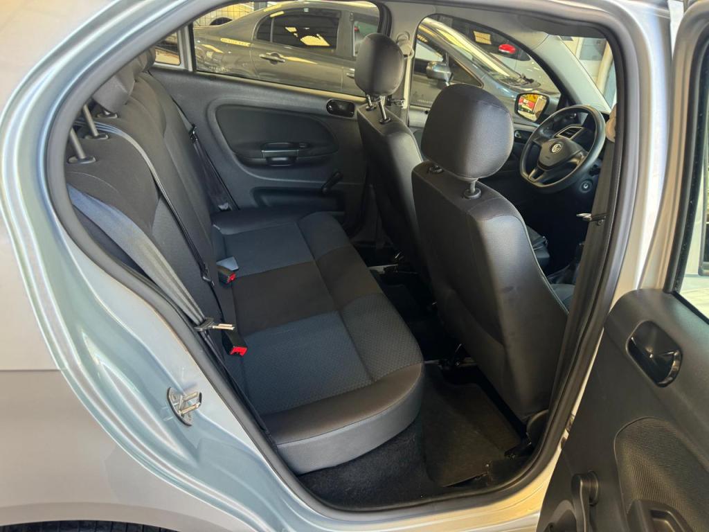 VOLKSWAGEN Gol - Foto