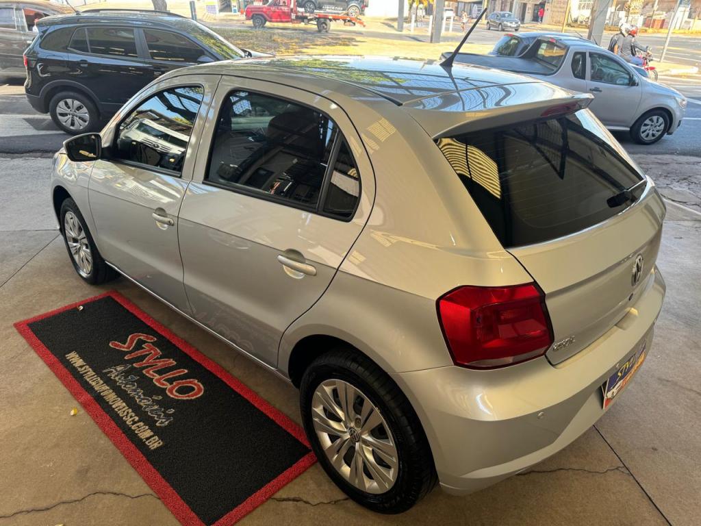 VOLKSWAGEN Gol - Foto
