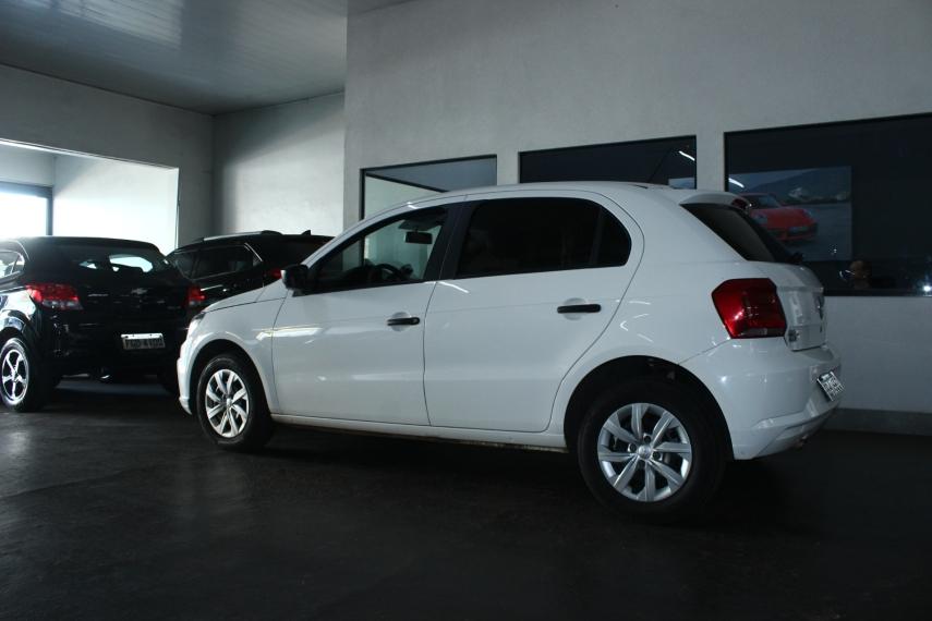 VOLKSWAGEN Gol - Foto