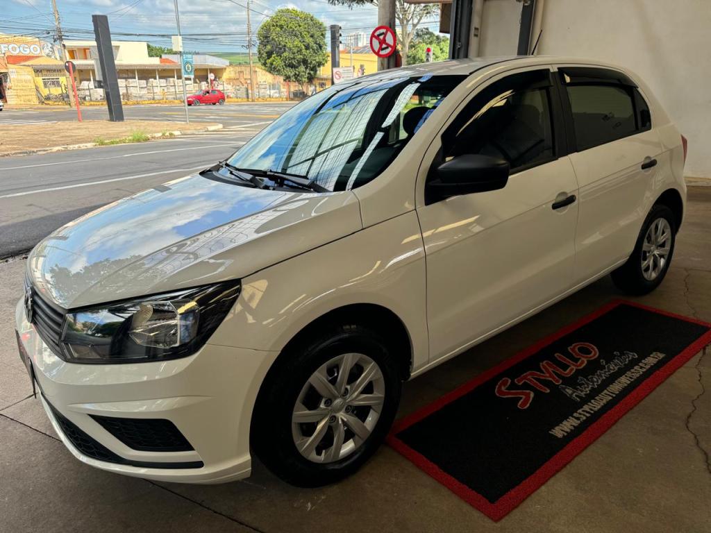 VOLKSWAGEN Gol
