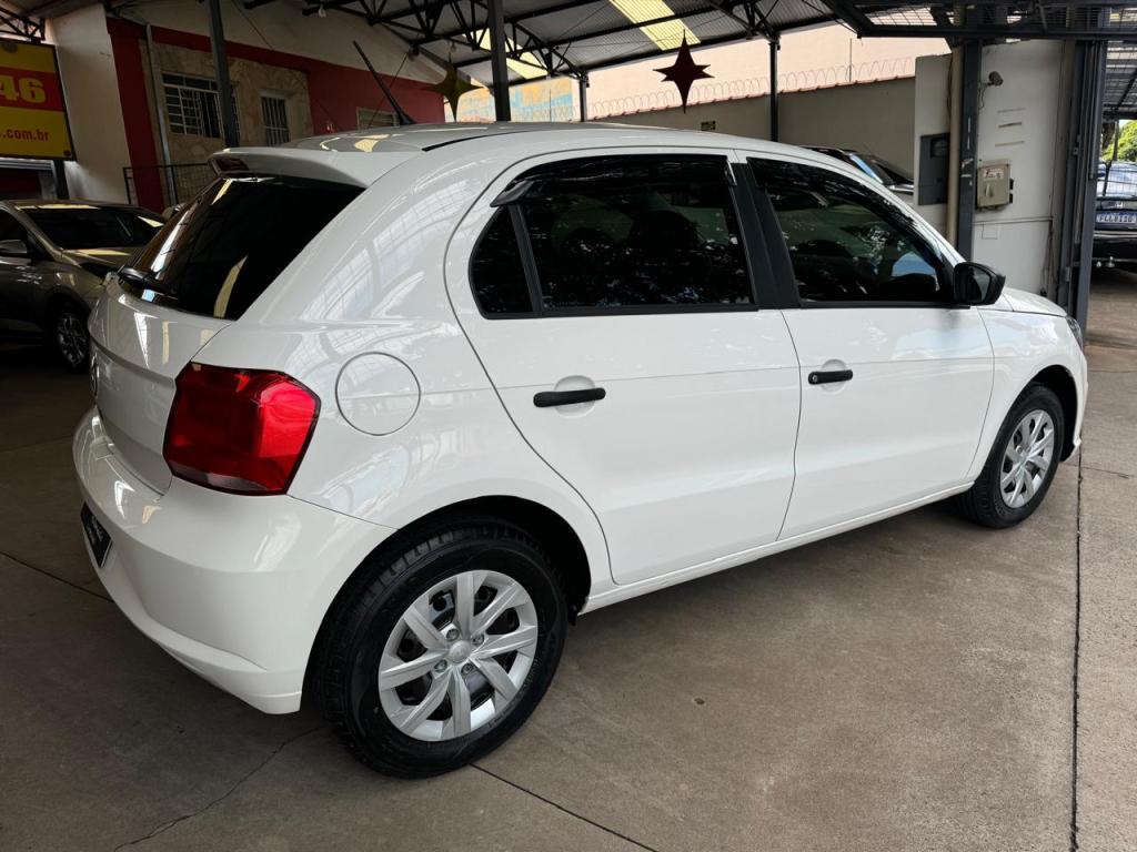 VOLKSWAGEN Gol - Foto
