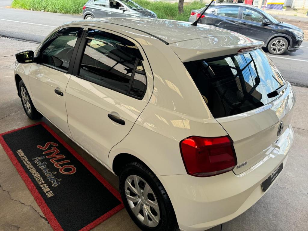 VOLKSWAGEN Gol - Foto