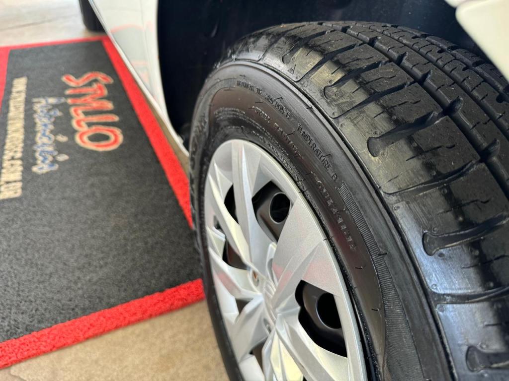 VOLKSWAGEN Gol - Foto