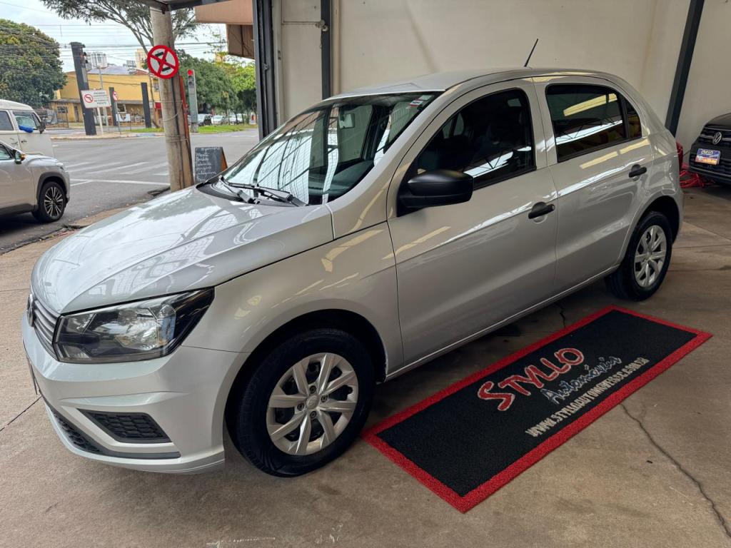 VOLKSWAGEN Gol