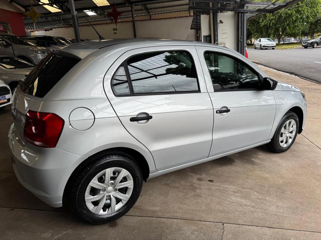 VOLKSWAGEN Gol - Foto