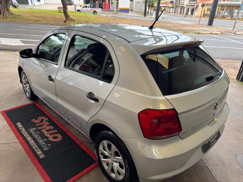 VOLKSWAGEN Gol - Foto