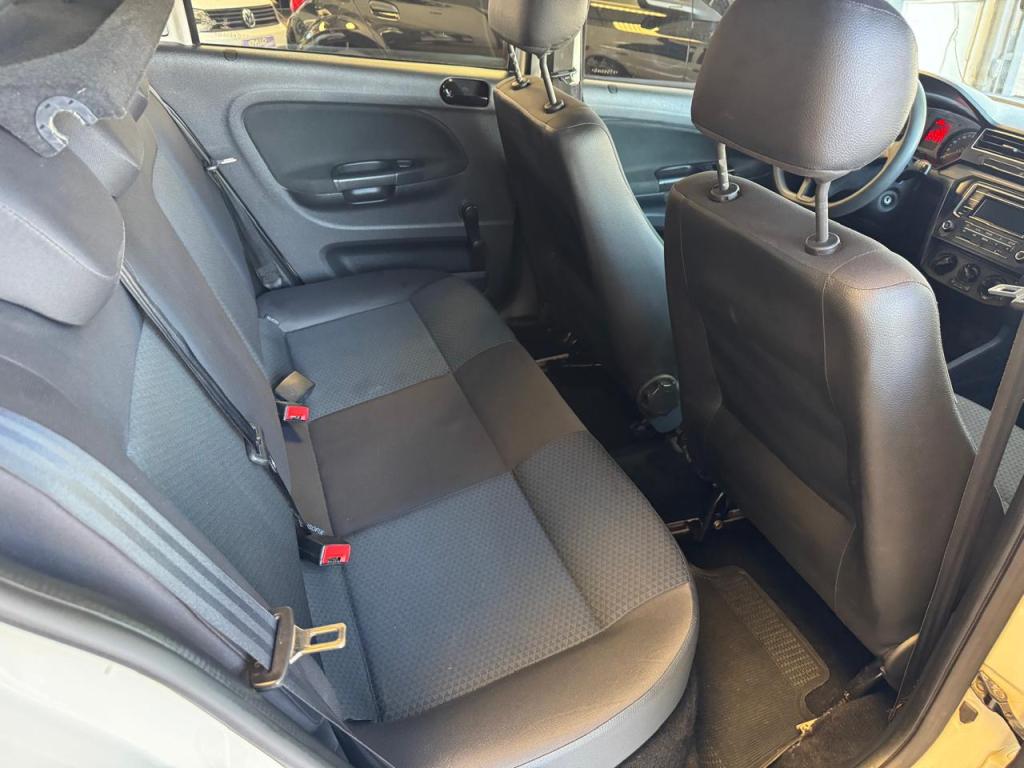 VOLKSWAGEN Gol - Foto