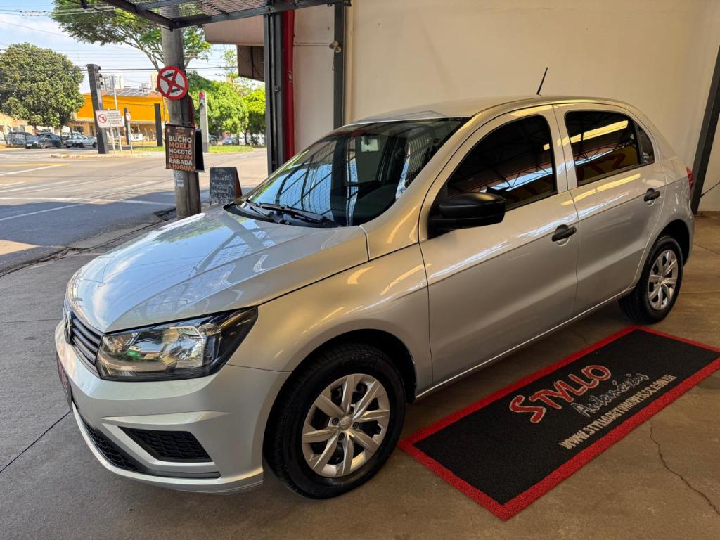 VOLKSWAGEN Gol