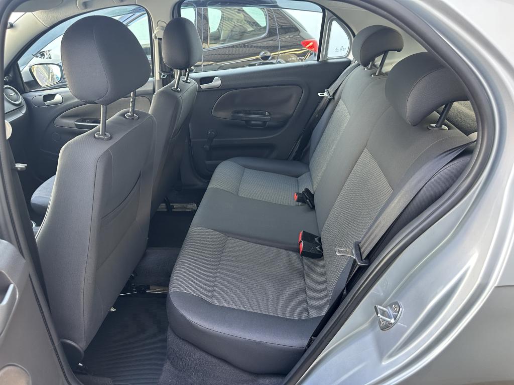 VOLKSWAGEN Gol - Foto