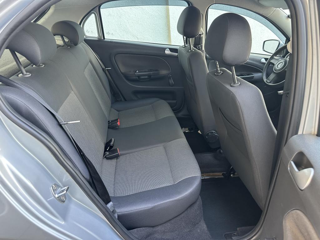 VOLKSWAGEN Gol - Foto