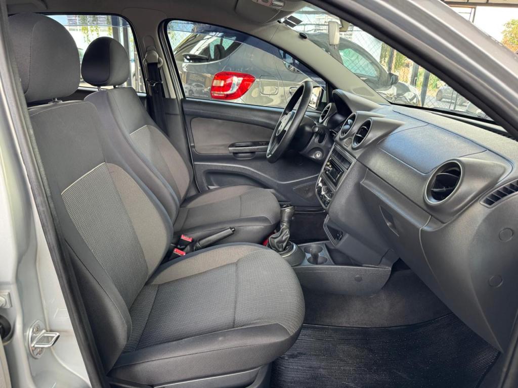 VOLKSWAGEN Gol - Foto