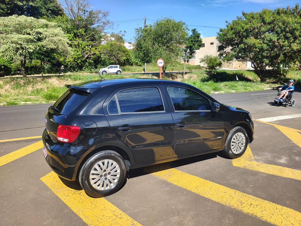 VOLKSWAGEN Gol - Foto