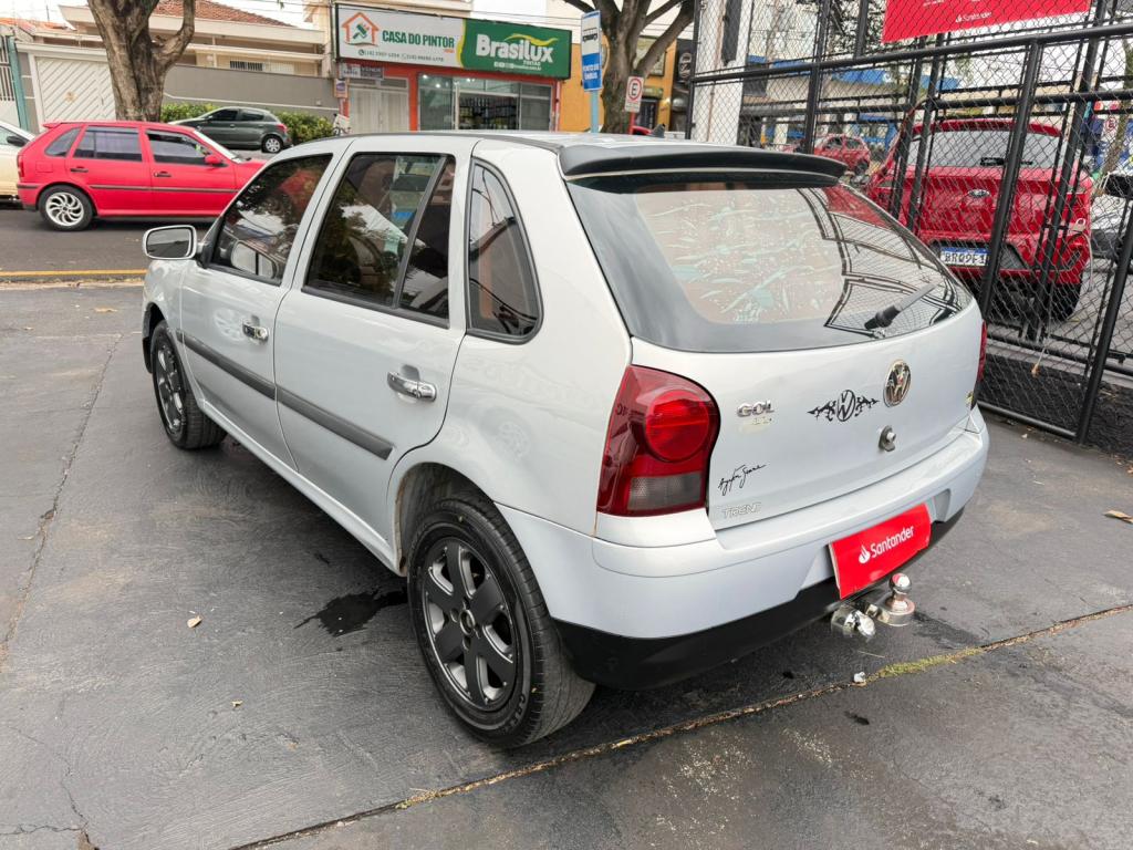 VOLKSWAGEN Gol - Foto