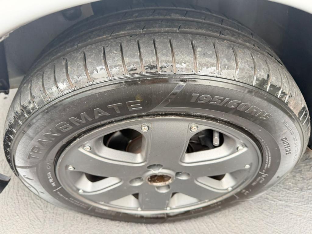 VOLKSWAGEN Gol - Foto