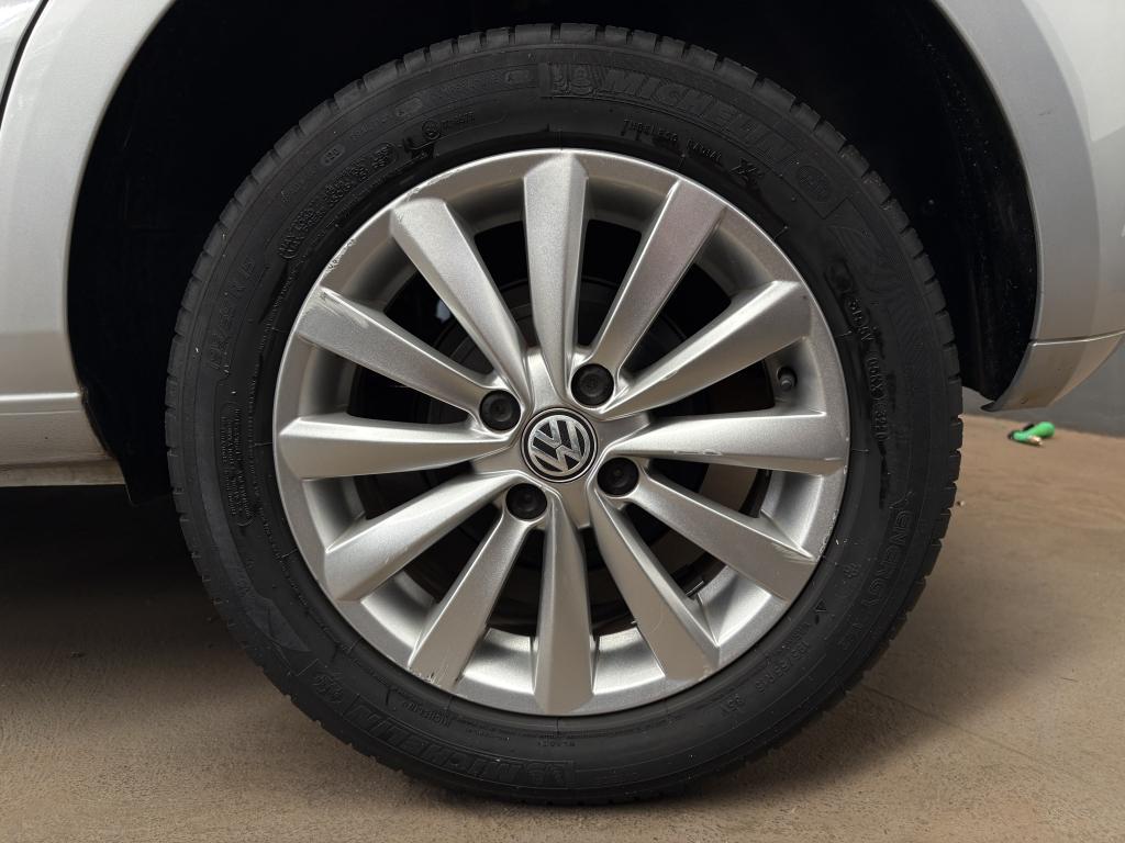 VOLKSWAGEN Gol - Foto