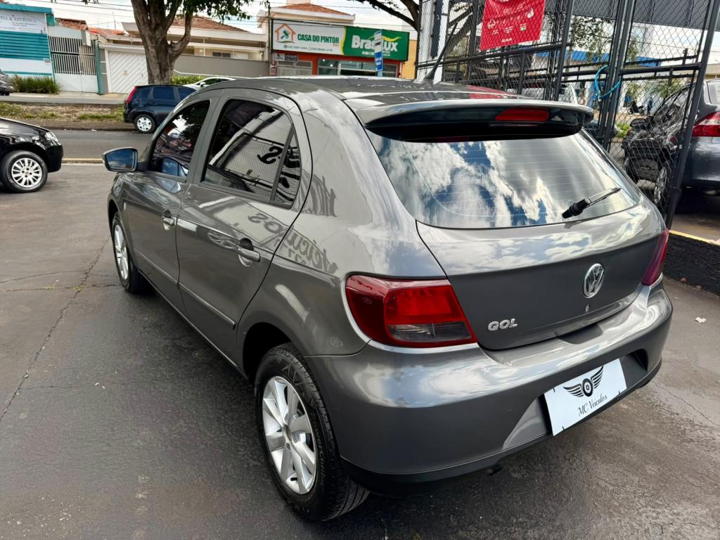 VOLKSWAGEN Gol - Foto