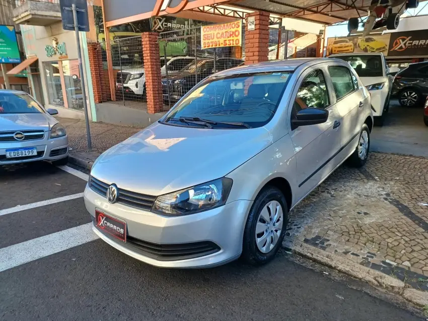 VOLKSWAGEN Gol