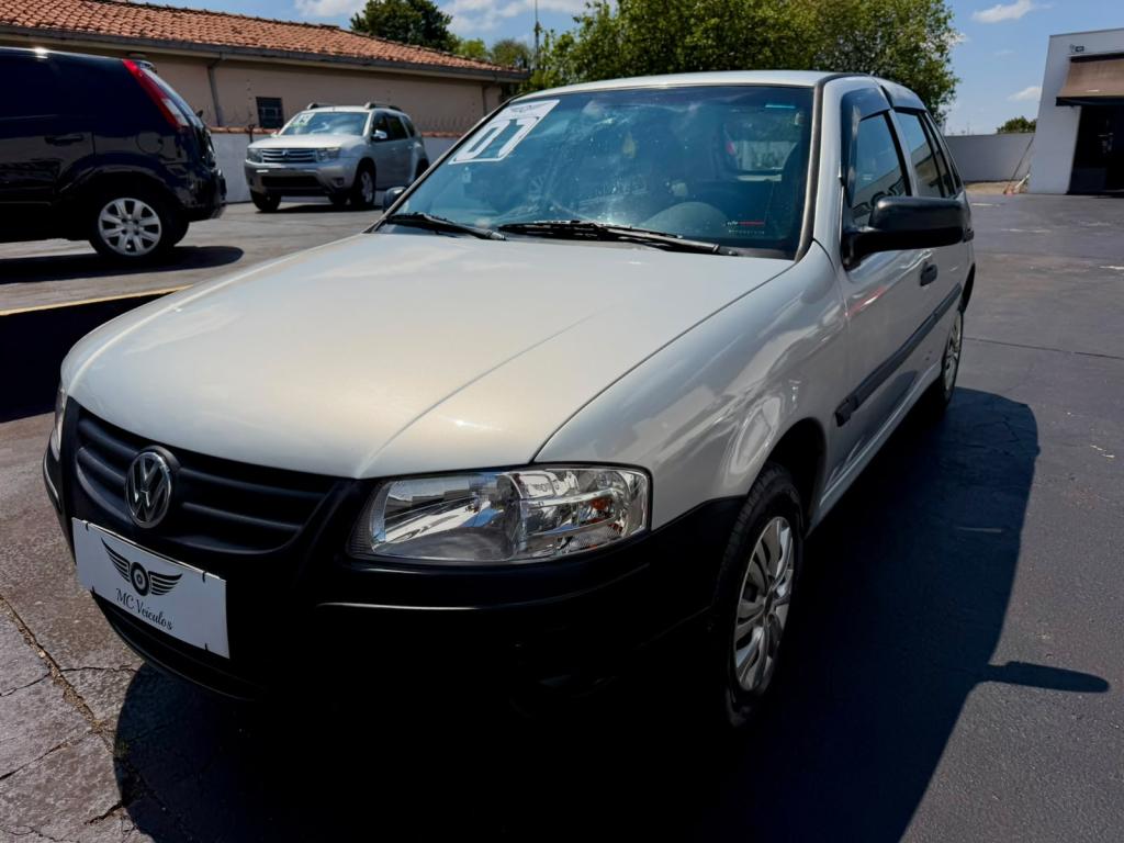 VOLKSWAGEN Gol - Foto