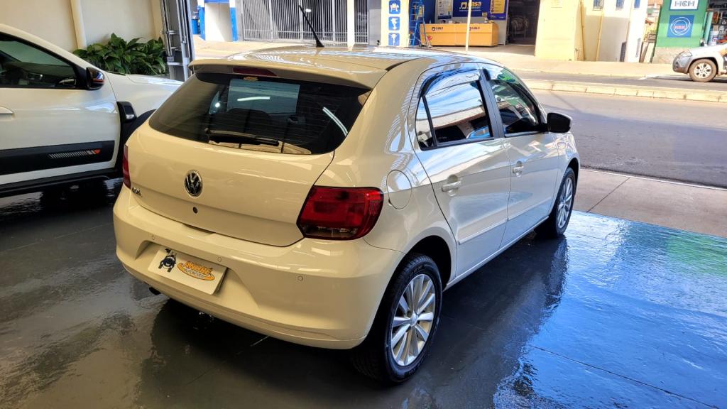 VOLKSWAGEN Gol - Foto