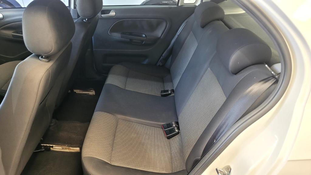 VOLKSWAGEN Gol - Foto
