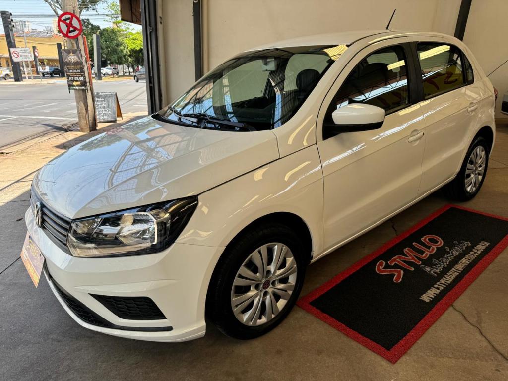 VOLKSWAGEN Gol
