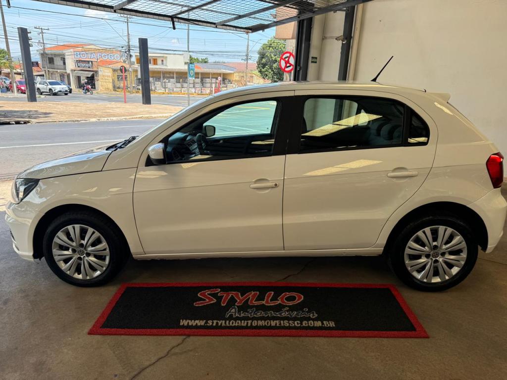 VOLKSWAGEN Gol - Foto
