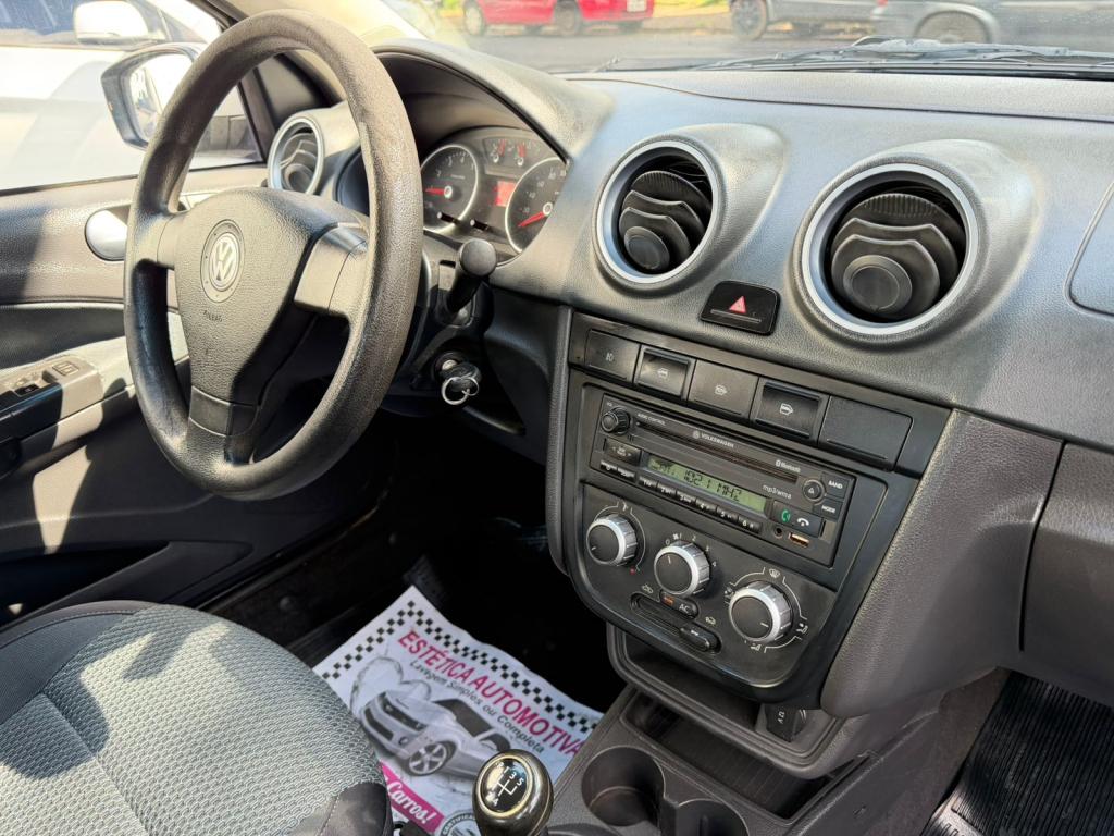 VOLKSWAGEN Gol - Foto