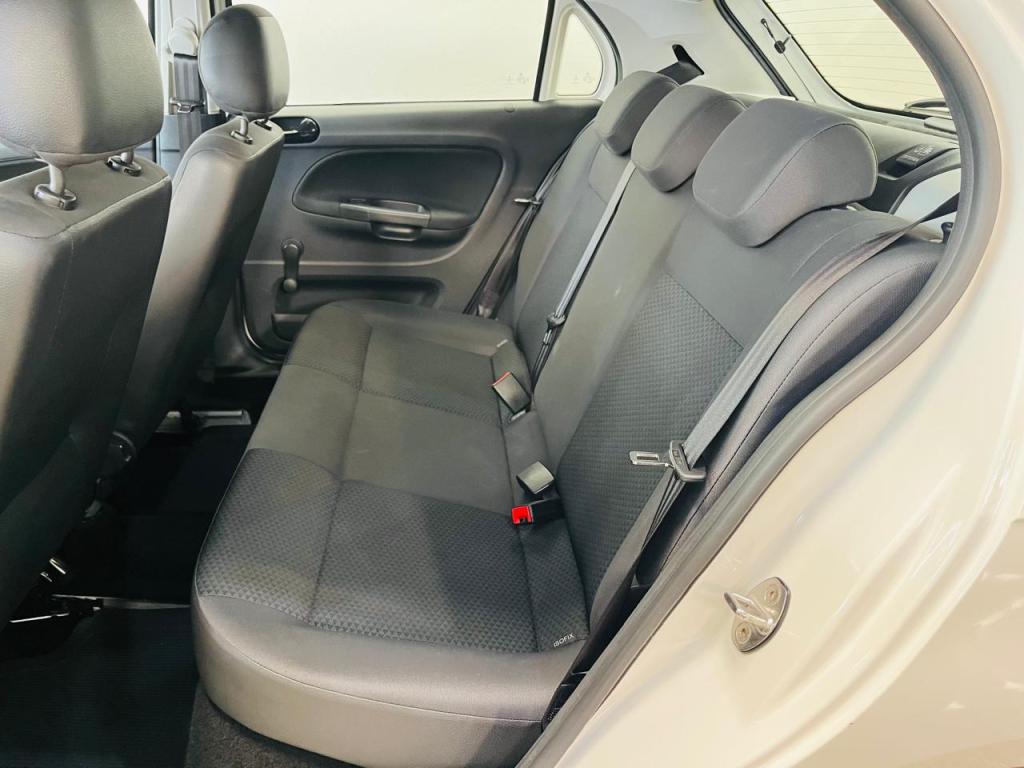 VOLKSWAGEN Gol - Foto