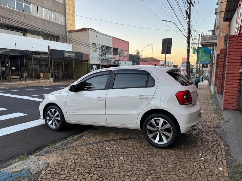 VOLKSWAGEN Gol - Foto