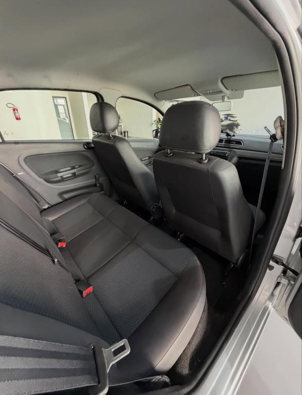 VOLKSWAGEN Gol - Foto