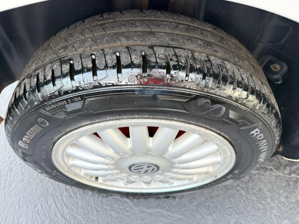 VOLKSWAGEN Gol - Foto