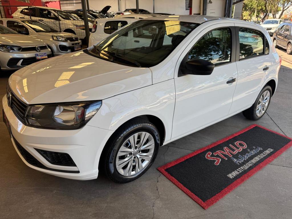 VOLKSWAGEN Gol