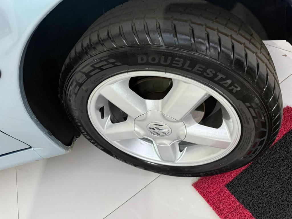 VOLKSWAGEN Gol - Foto