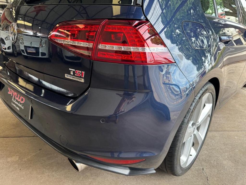 VOLKSWAGEN Golf - Foto