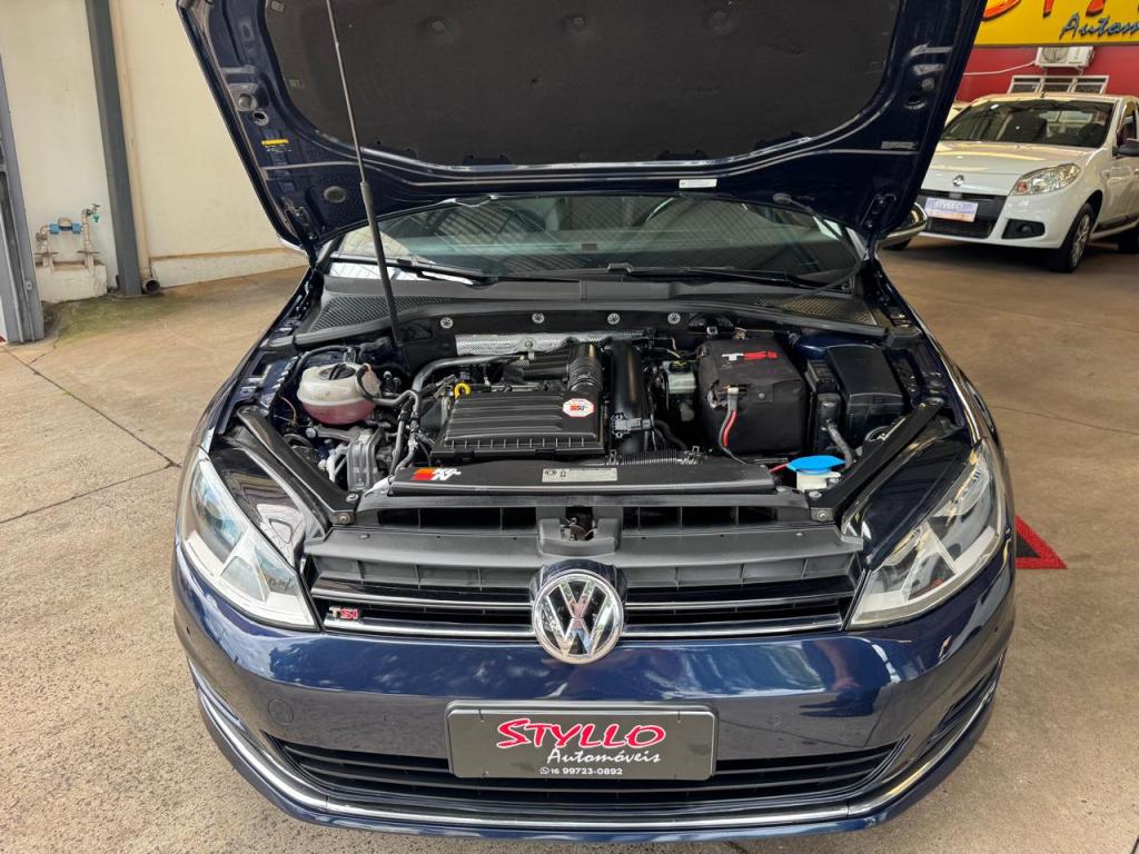 VOLKSWAGEN Golf - Foto