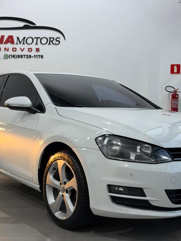 VOLKSWAGEN Golf - Foto