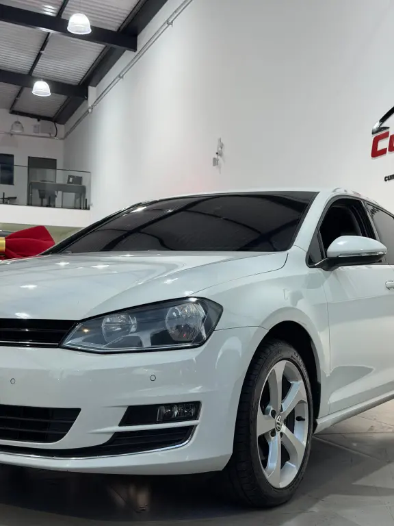 VOLKSWAGEN Golf - Foto