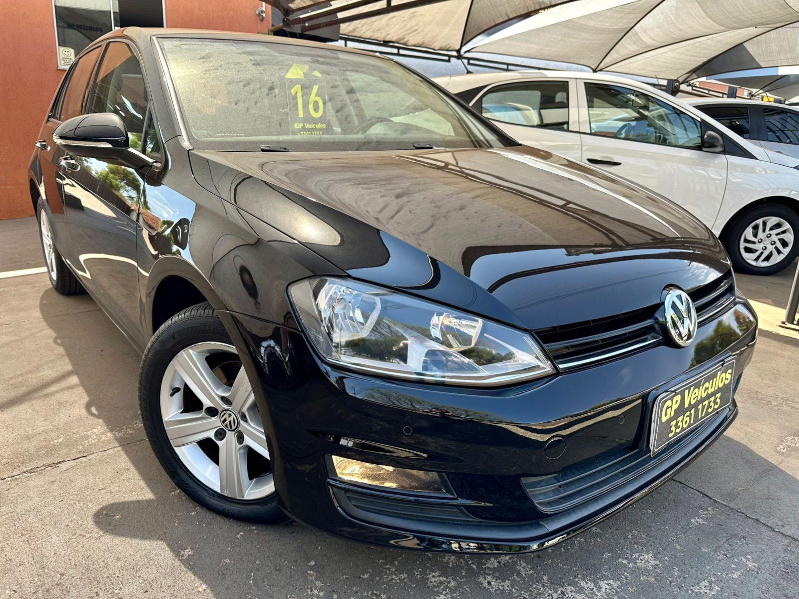 VOLKSWAGEN Golf - Foto